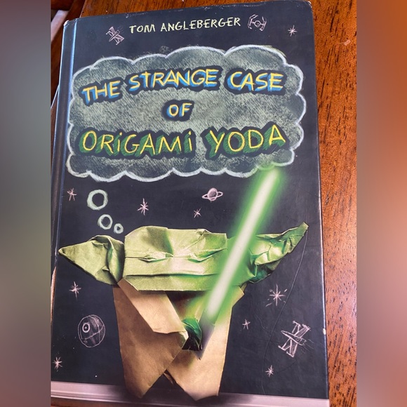 Big Nate out Loud Preteen/teen books. Amulet. The strange case of origami Yoda. - Picture 2 of 15